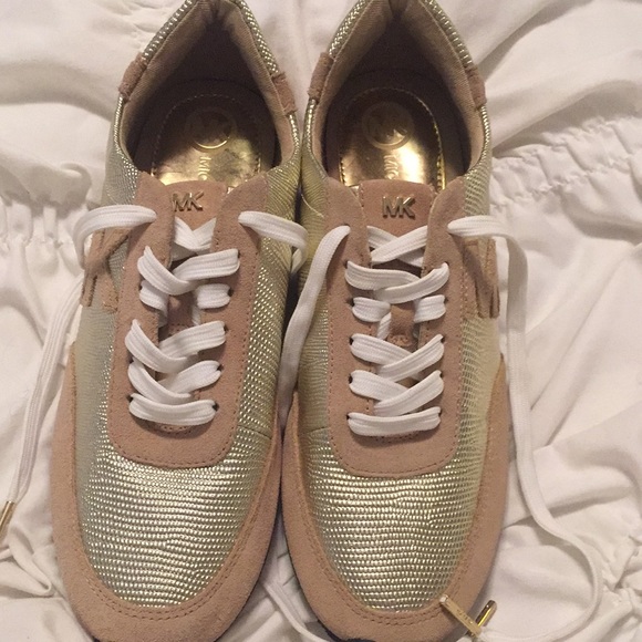 Gold and tan Micheal Kors shoes - Picture 3 of 3
